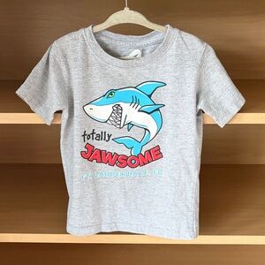 ✨$4✨Surf Style•Toddler Shark Short Sleeve Shirt | Grey | 3T